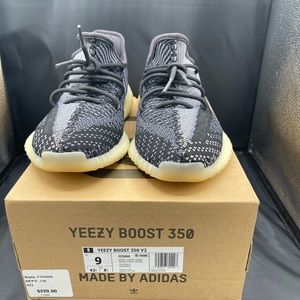 Carbon yeezys!